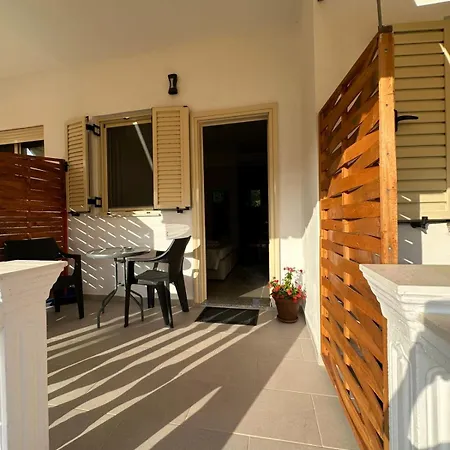 Andi Hotel