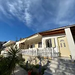 Andi Hotel